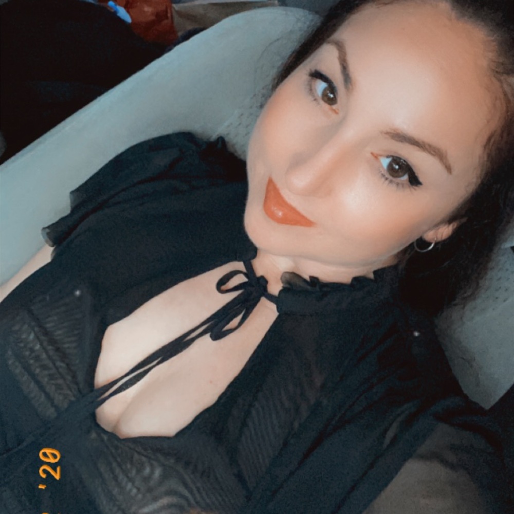 Meet your Posher, Gina